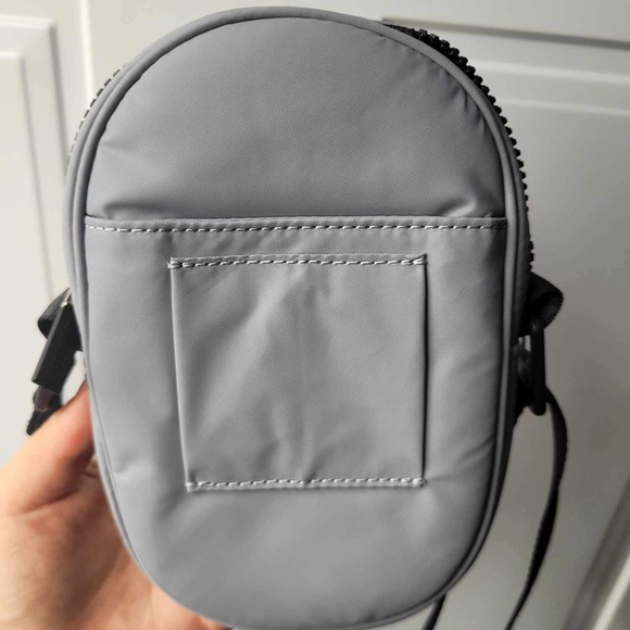 Lululemon Team Canada Future Legacy crossbody - Picture 2 of 4